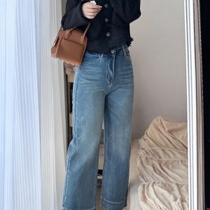 Petite Plus Size Slim-Fit Cigarette Jeans for Pear-Shaped Body - Wide Leg, Nine-Point Cut, Stylish Comfort