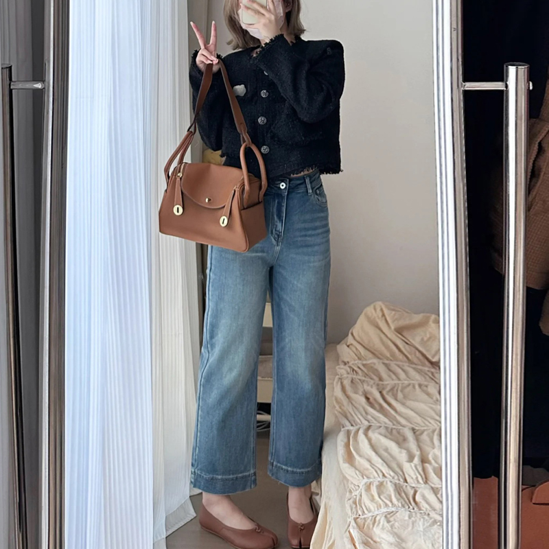 Petite Plus Size Slim-Fit Cigarette Jeans for Pear-Shaped Body - Wide Leg, Nine-Point Cut, Stylish Comfort