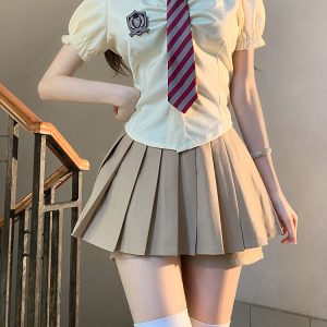 Petite Puff Sleeve JK Uniform Set with Waist-Defined Short Sleeve Shirt and Pudding Bear Design for Summer Women’s Fashion