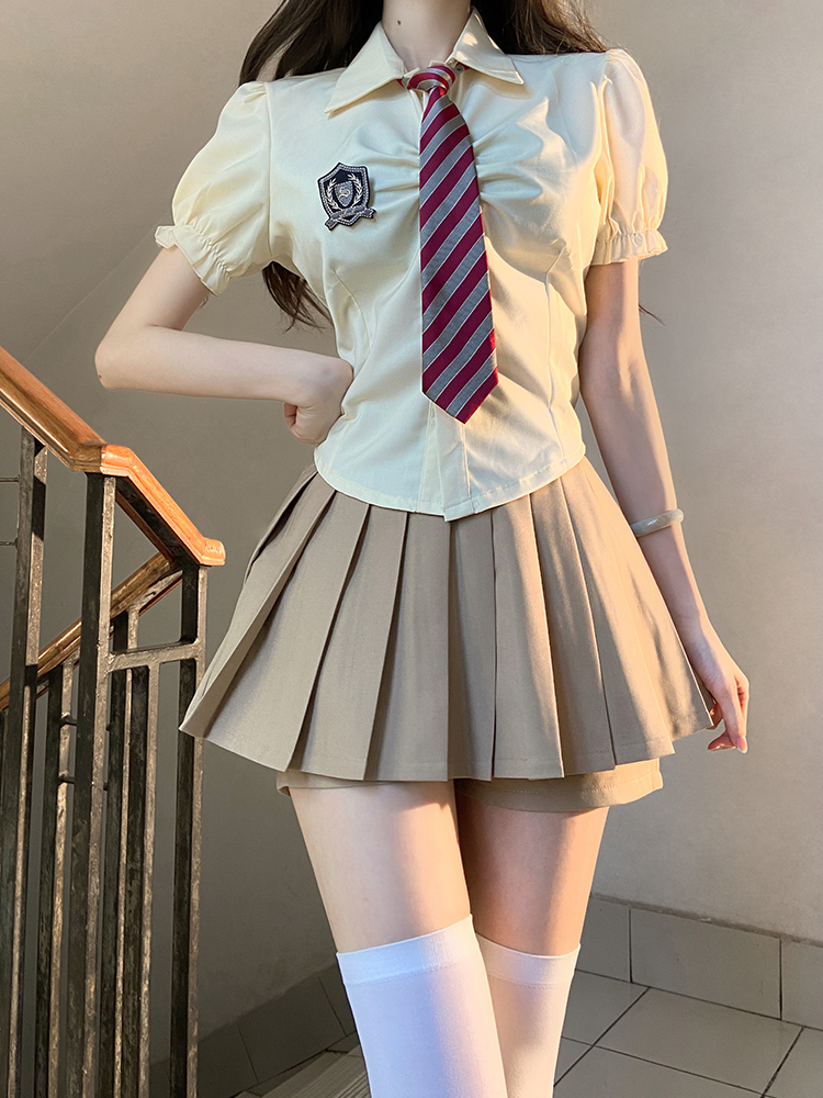 Petite Puff Sleeve JK Uniform Set with Waist-Defined Short Sleeve Shirt and Pudding Bear Design for Summer Women’s Fashion Petite Puff Sleeve JK Uniform Set with Waist-Defined Short Sleeve Shirt and Pudding Bear Design for Summer Women’s Fashion