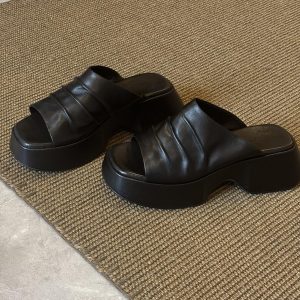 Petite Sheepskin Retro Slip-On Sandals for Women - Thick-Soled, Height-Increasing, Wrinkled Square Toe, Open Toe Design