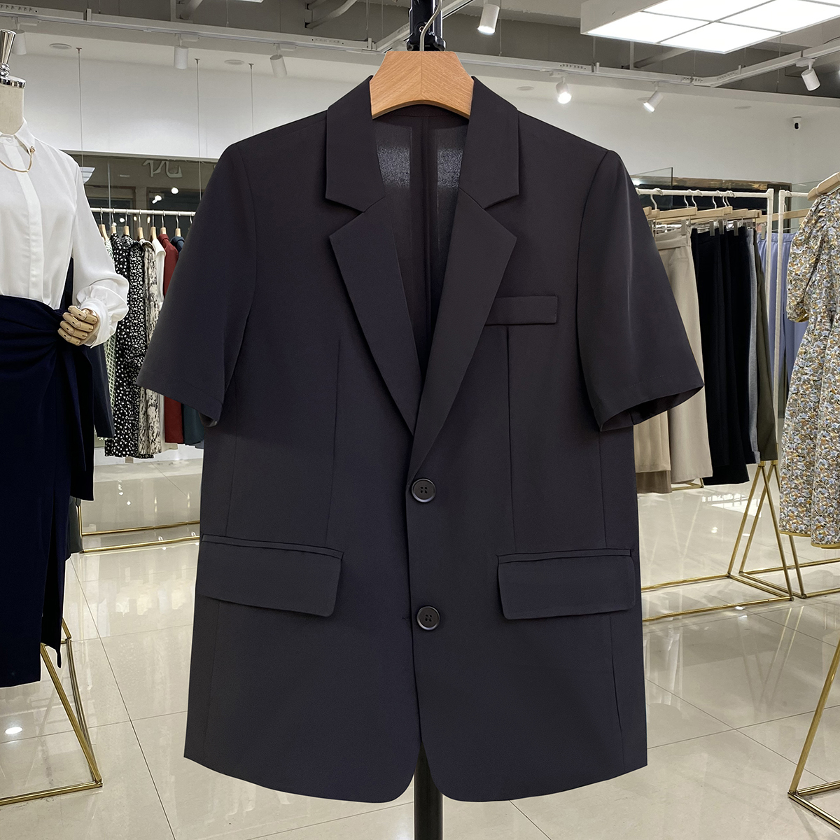 Petite Women's 2025 Summer Black Short Sleeve Suit Jacket - Versatile Slimming Blazer for Professional and Casual Wear