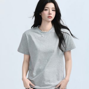 Petite Women's Fitted Gray Short-Sleeve T-Shirt with Round Neck - Summer Style, Casual Graphic Tee for Trendy Looks