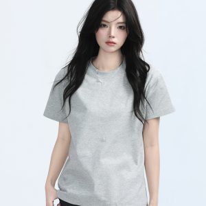 Petite Women's Fitted Gray Short-Sleeve T-Shirt with Round Neck - Summer Style, Casual Graphic Tee for Trendy Looks