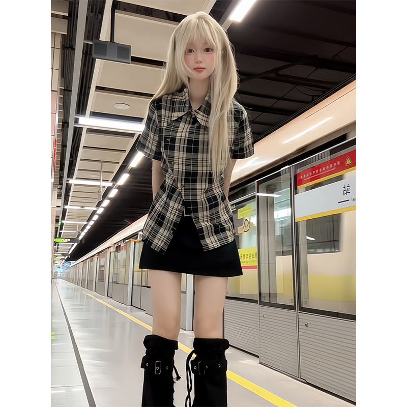 Plaid Short-Sleeve Shirt Jacket for Women - Irregular Button-Up, Slim Fit, American Style, 2025 Summer Fashion