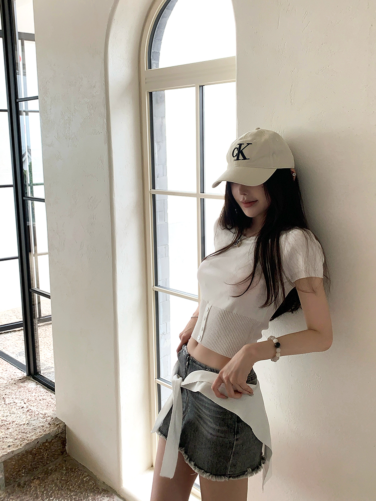 Playful Leg Essence Gray Vintage Denim Bodycon Mini Skirt with Tassels - Summer Hot Girl Style, 90s-Inspired Half Skirt Playful Leg Essence Gray Vintage Denim Bodycon Mini Skirt with Tassels - Summer Hot Girl Style, 90s-Inspired Half Skirt