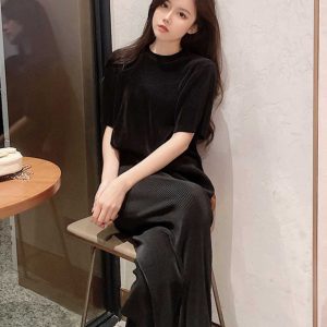 Pleated Two-Piece Set, Miyake Pleats, Slimming Casual Women's Round Neck Top with Straight Floor-Length Pants, Spring/Summer Fashion