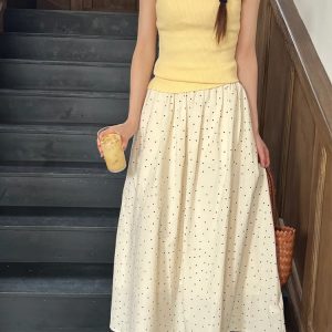 Plus Size Apricot Polka Dot A-Line Half Skirt for Curvy Women - Flattering High-Waisted Summer Style 2025