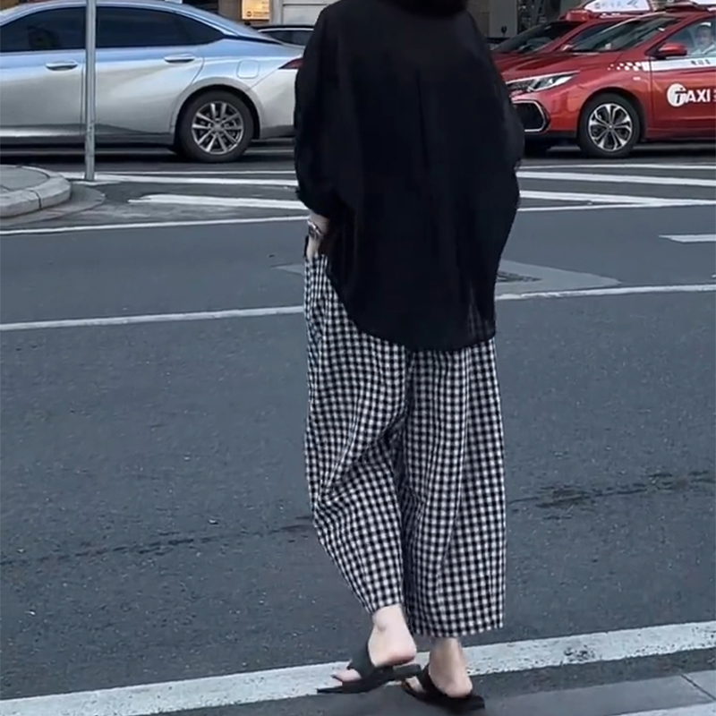 Plus Size Black and White Checkered Wide-Leg Pants for Women - Loose High-Waisted Trousers for Petite Sizes, 2025 Trend