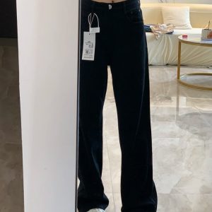Plus-Size Black Straight-Leg Jeans for Petite Women - 2025 New Style, Loose Fit, Casual Fashion Essential