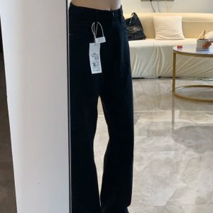 Plus-Size Black Straight-Leg Jeans for Petite Women - 2025 New Style, Loose Fit, Casual Fashion Essential