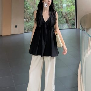 Plus Size Black V-Neck Tank Top for Women - Loose-Fitting, Slimming Sleeveless Blouse in Summer Korean Style