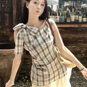 Plus Size Checkered Sleeveless Shirt for Women - Summer French Style Tie-Up Top, Slim Fit, Perfect for Casual Outings and Y2K Fashion