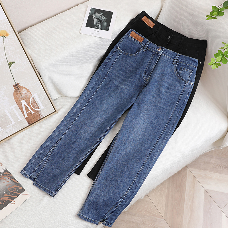 Plus-Size Cigarette Jeans for Women - Flattering Straight-Leg, Elastic Waist, Cropped Design, Versatile Summer Pants for Curvy Figures