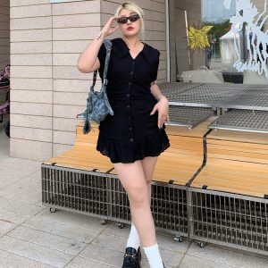 Plus Size Elegant A-Line Little Black Dress, Pleated Chiffon Commuter Style, French-Inspired Design for Effortless Chic Look