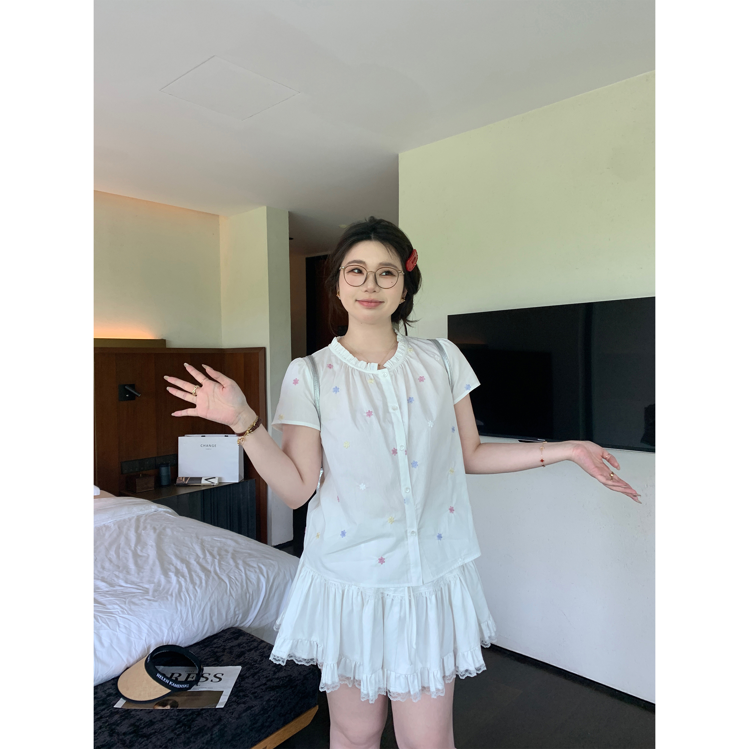 Plus Size Floral Embroidered Short Sleeve Shirt - Slightly Chubby Alice Summer Dream Top in Colorful Y2K Style