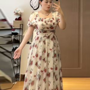 Plus-Size Floral Puff Sleeve Fairy Dress with Square Neck - Elegant Vintage Summer Style for Women