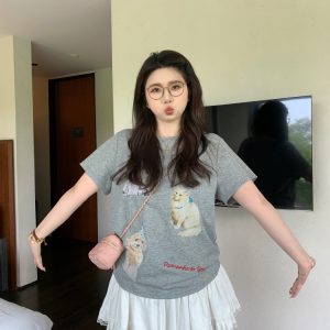 Plus Size Gray Cartoon Print Animal Party T-Shirt - Loose Fit Short Sleeve Top for Casual Style