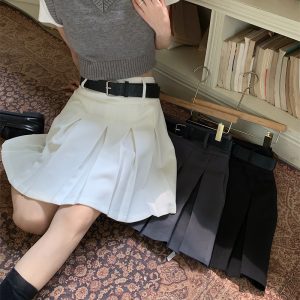 Plus Size Gray College-Style Pleated Skirt for Women, High-Waisted A-Line Short Skirt, Trendy Casual Fashion