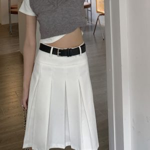 Plus-Size Gray Pleated A-Line Skirt for Women, Mid-Length Korean Style, Slimming College Fashion Design