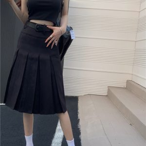 Plus-Size Gray Pleated A-Line Skirt for Women, Mid-Length Korean Style, Slimming College Fashion Design
