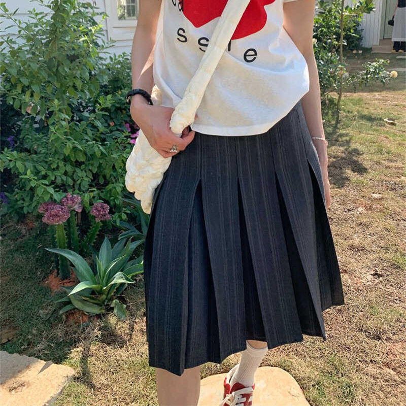 Plus Size Gray Striped Midi Skirt for Women, High-Waisted A-Line Summer Pleated Design, Flattering Fit for Every Occasion