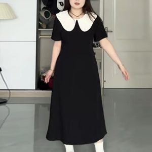 Plus-Size Hepburn-Style Summer Dress with Bellflower Design, Slimming Waist, French Doll Collar, Vintage Tea Dress for Curvy Women