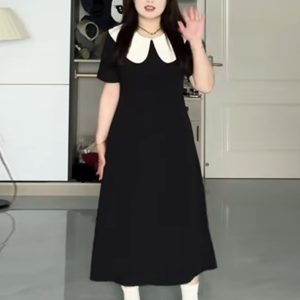 Plus-Size Hepburn-Style Summer Dress with Bellflower Design, Slimming Waist, French Doll Collar, Vintage Tea Dress for Curvy Women