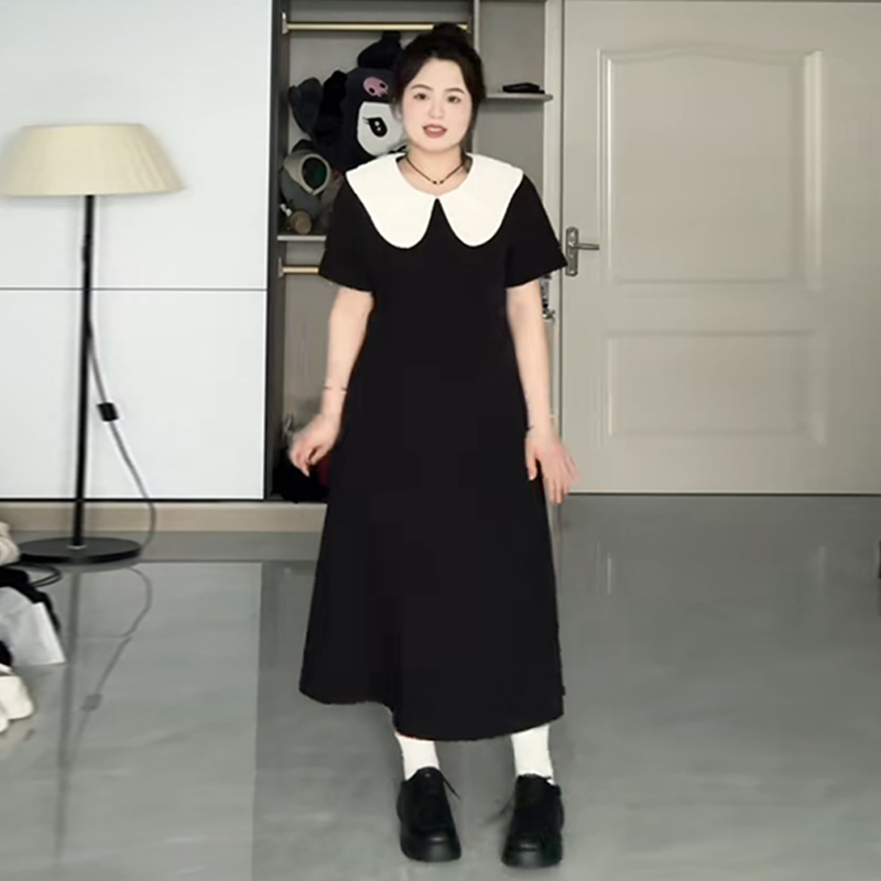 Plus-Size Hepburn-Style Summer Dress with Bellflower Design, Slimming Waist, French Doll Collar, Vintage Tea Dress for Curvy Women