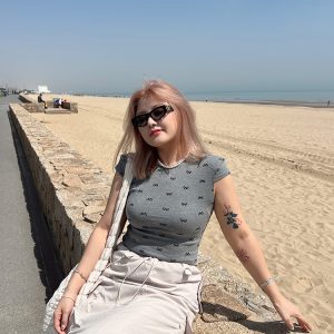 Plus Size High Waist Slimming Midi Skirt - Versatile American Style Work Skirt for Summer Fashion