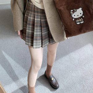 Plus Size High-Waisted A-Line Plaid Wool Pleated Skirt for Autumn Winter - Flattering Short Skirt for Curvy Women and Students