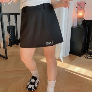 Plus Size High-Waisted Black A-Line Skirt for Women, Summer 2025 Embroidered Design, Curvy Fashion, Stylish Short Skirt