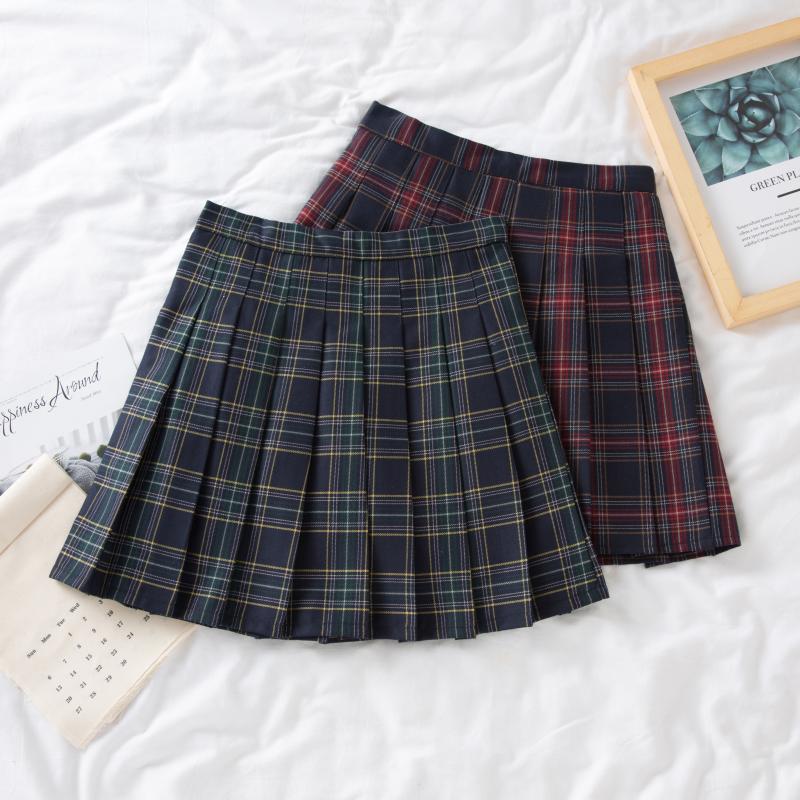 Plus-Size High-Waisted JK Japanese-Style Plaid Pleated Skirt, Slimming Puffed A-Line Design for Women, College Casual Fashion