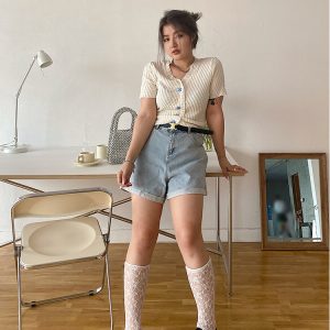 Plus-Size High-Waisted Loose-Fitting Denim Shorts with Rolled Hem - Classic Casual Straight-Leg Style for Everyday Wear
