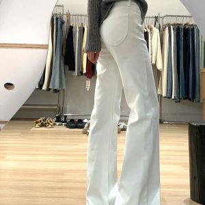 Plus-Size High-Waisted Loose-Fitting Flared Jeans for Women - White, Perfect for Short Individuals, Comfortable Fit