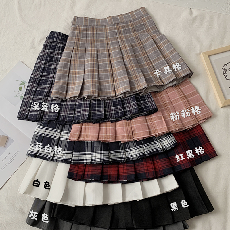 Plus Size High-Waisted Plaid Pleated Skirt for Women - 2025 Spring Summer College Style Short Skirt, Anti-Exposure Design