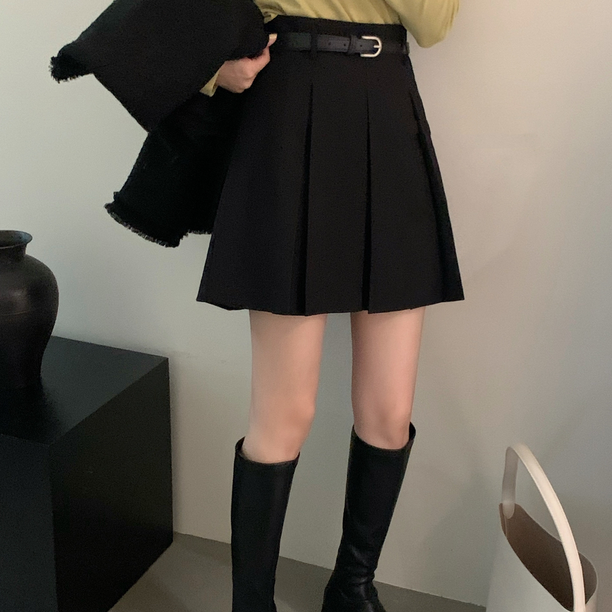 Plus-Size High-Waisted Pleated A-Line Skirt for Women, Slimming College Style, Trendy Half Skirt for Curvy Figures