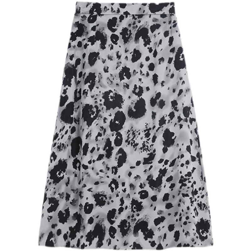 Plus-Size High-Waisted Tie-Dye Midi Skirt for Summer, Vintage A-Line Watercolor Print, Niche Style Fashion Statement Plus-Size High-Waisted Tie-Dye Midi Skirt for Summer, Vintage A-Line Watercolor Print, Niche Style Fashion Statement