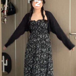 Plus Size Ice Silk Knitted Cardigan for Women - Lightweight Sun Protection, Sleeveless Cropped Cover-Up for Spring, Flattering Fit