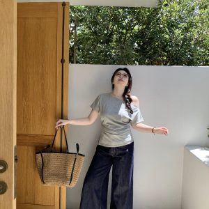 Plus-Size Irregular Off-Shoulder Short Sleeve T-Shirt - Comfortable Slimming Top for Casual Wear