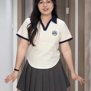 Plus-Size Irregular Short-Sleeve Polo Shirt with Collar for Summer – Flattering College Style T-Shirt for Curvy Women