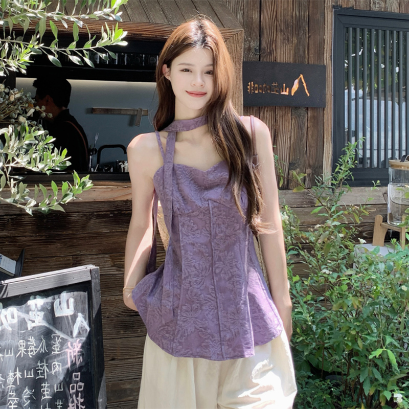 Plus Size Jacquard Camisole for Women - Stylish Summer French Design with Flowing Straps - Short Sleeveless Top