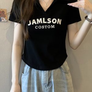 Plus Size Korean Style Letter Polo Collar Short Sleeve T-Shirt for Women - Tummy-Covering Slim Fit Cropped Top for Summer