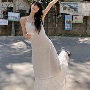 Plus-Size Lace Camisole Dress for Women, Summer French Style, Loose-Fitting Backless A-Line Long Dress, Slimming 90s Inspired Fashion