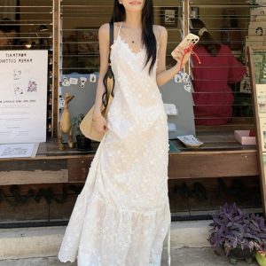 Plus-Size Lace Camisole Dress for Women, Summer French Style, Loose-Fitting Backless A-Line Long Dress, Slimming 90s Inspired Fashion