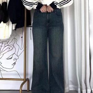 Plus-Size Loose Straight-Leg Jeans for Pear-Shaped Figures, Slimming Fit for Thick Thighs and Wide Hips, Trendy Comfort Fashion