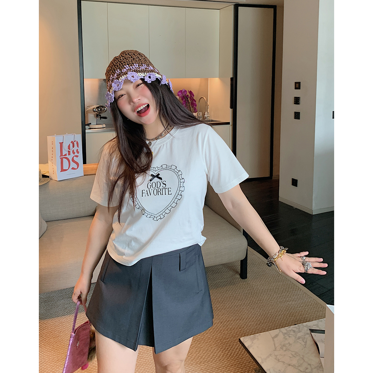 Plus Size Love Heart Bow Short Sleeve T-shirt for Women - Unique Beautiful Design - Spring/Summer 2025 - Y2K Korean Style Fashion