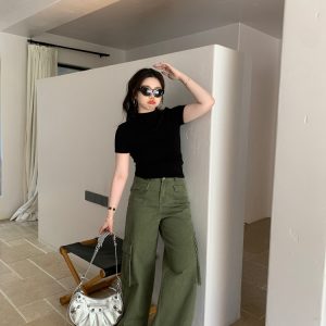 Plus Size Minimalist Fitted Half-High Neck Pleated Short Sleeve High-Stretch T-Shirt for Summer - Slimming and Stylish