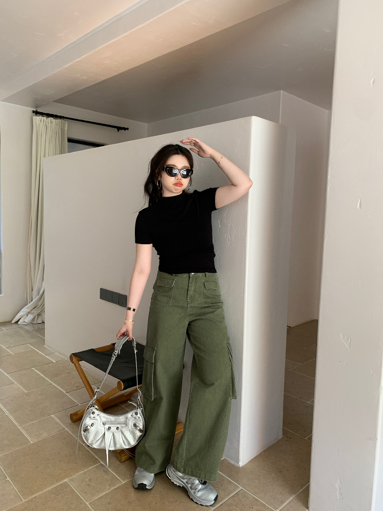 Plus Size Minimalist Fitted Half-High Neck Pleated Short Sleeve High-Stretch T-Shirt for Summer - Slimming and Stylish Plus Size Minimalist Fitted Half-High Neck Pleated Short Sleeve High-Stretch T-Shirt for Summer - Slimming and Stylish