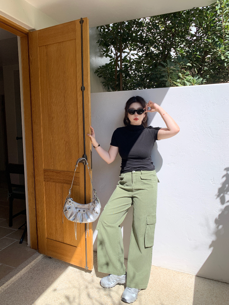 Plus Size Minimalist Fitted Half-High Neck Pleated Short Sleeve High-Stretch T-Shirt for Summer - Slimming and Stylish Plus Size Minimalist Fitted Half-High Neck Pleated Short Sleeve High-Stretch T-Shirt for Summer - Slimming and Stylish